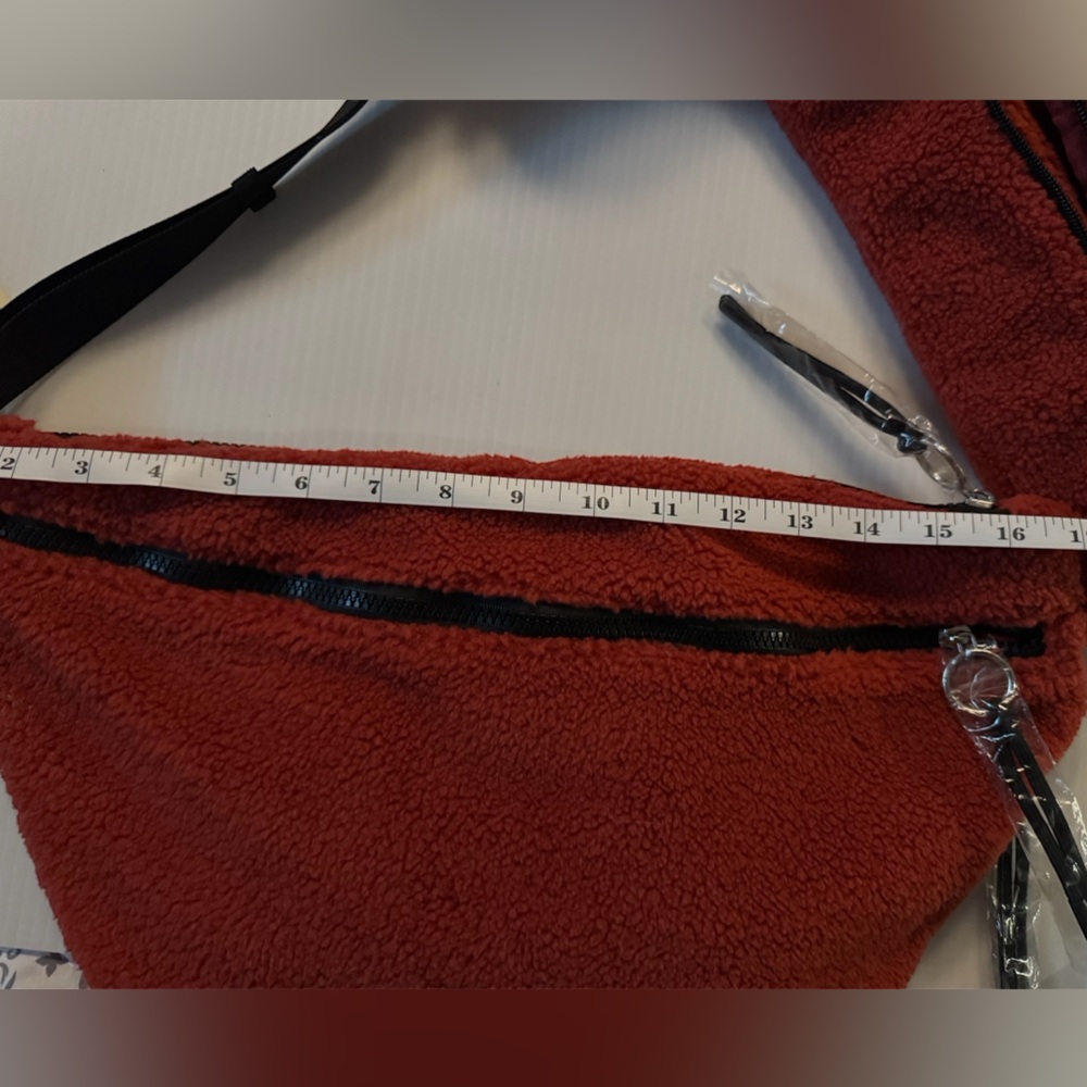 Free People/Cozy Red/Orange Sherpa Crossbody Sling Bag - Picture 9 of 10